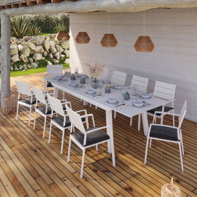Table de jardin extensible aluminium blanc 216/300cm + 10 fauteuils empilables- LUXEMBOURG